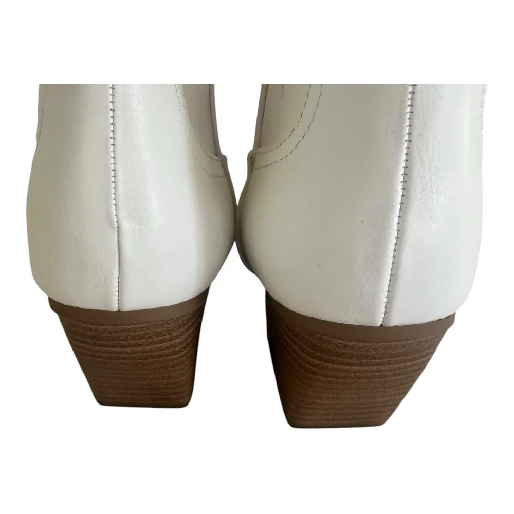 White Soda Blazing Western Ankle Boots with Pointed Toe and Stacked Heel Size 8 - Picture 6 of 7